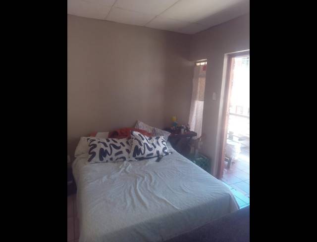 1 BEDROOM APARTMENT FOR SALE IN AUCKLAND PARK